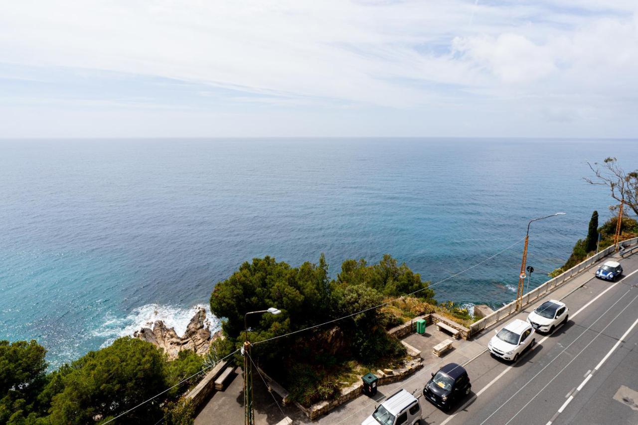 Appartamento Vista Mare Con Due Camere - Two-Bedroom Apartment With Sea View Санремо Экстерьер фото