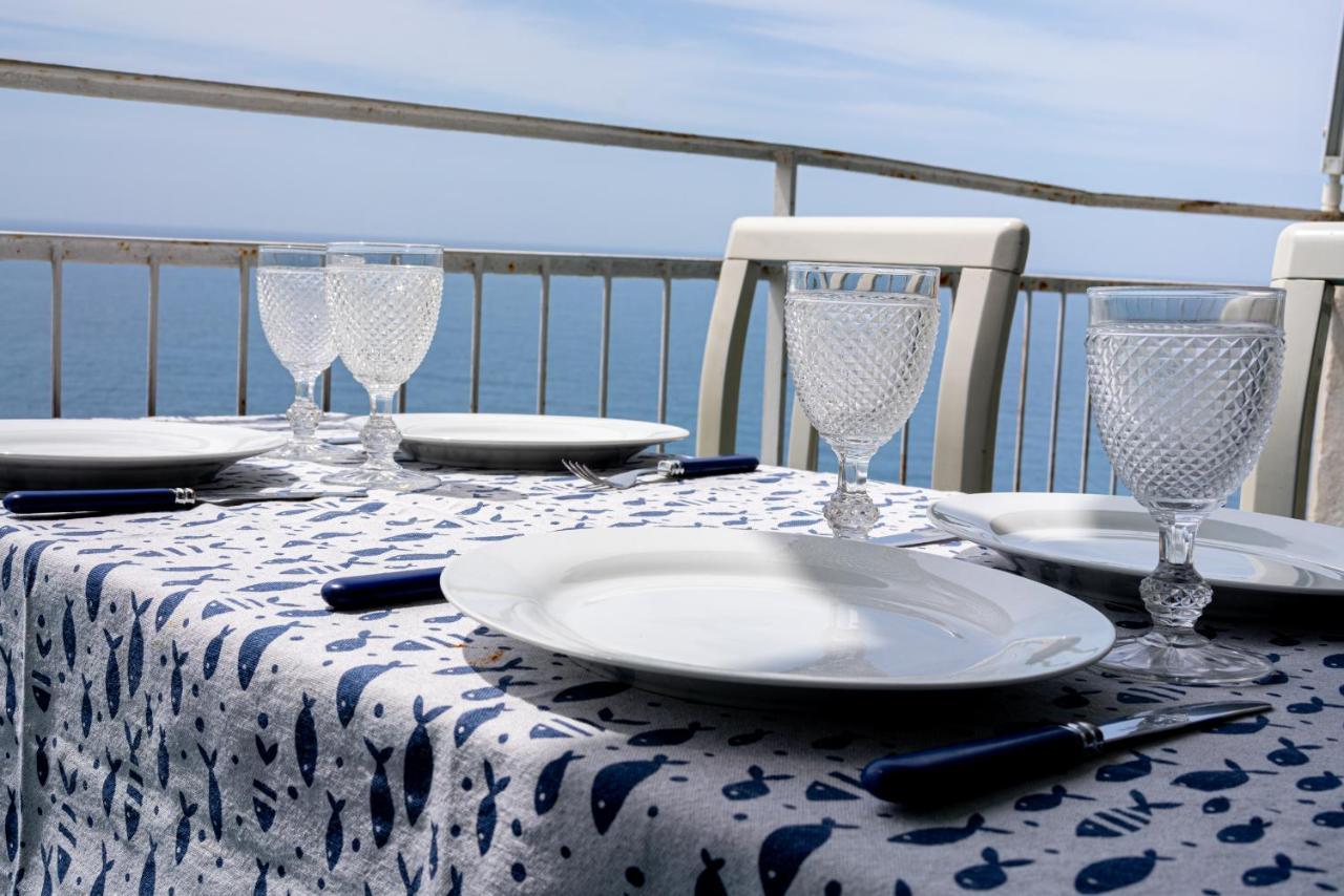 Appartamento Vista Mare Con Due Camere - Two-Bedroom Apartment With Sea View Санремо Экстерьер фото
