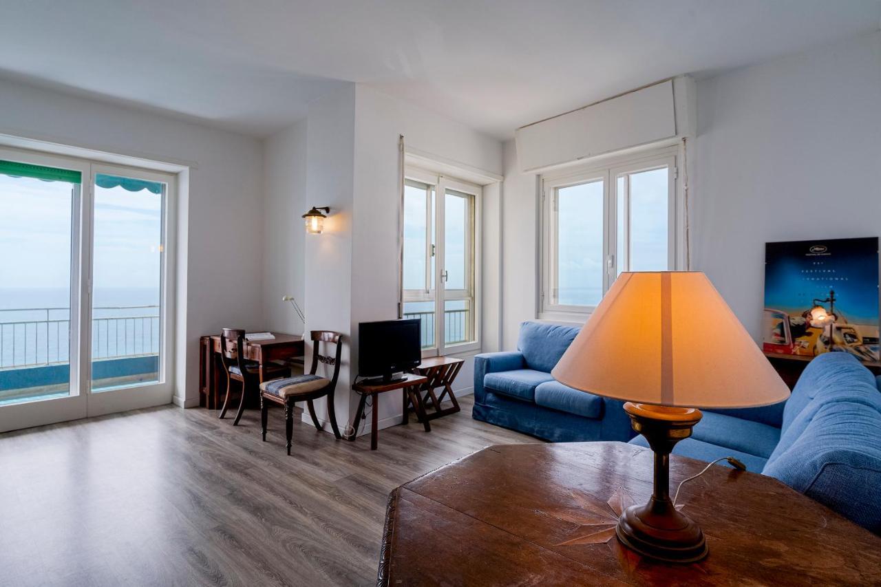 Appartamento Vista Mare Con Due Camere - Two-Bedroom Apartment With Sea View Санремо Экстерьер фото