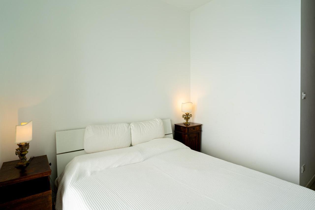 Appartamento Vista Mare Con Due Camere - Two-Bedroom Apartment With Sea View Санремо Экстерьер фото